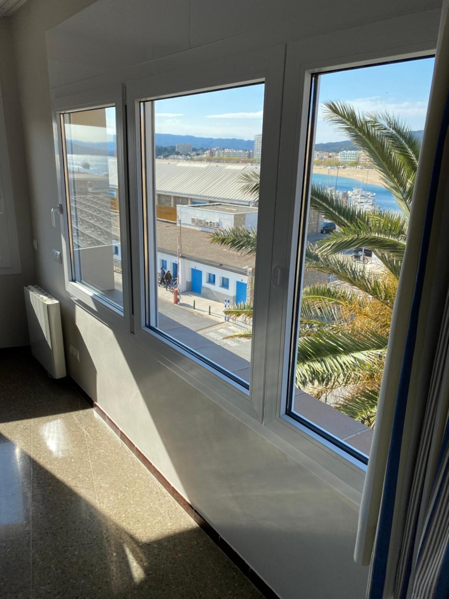 Apartaments La Catifa Now With Elevator!!! Palamós Eksteriør billede